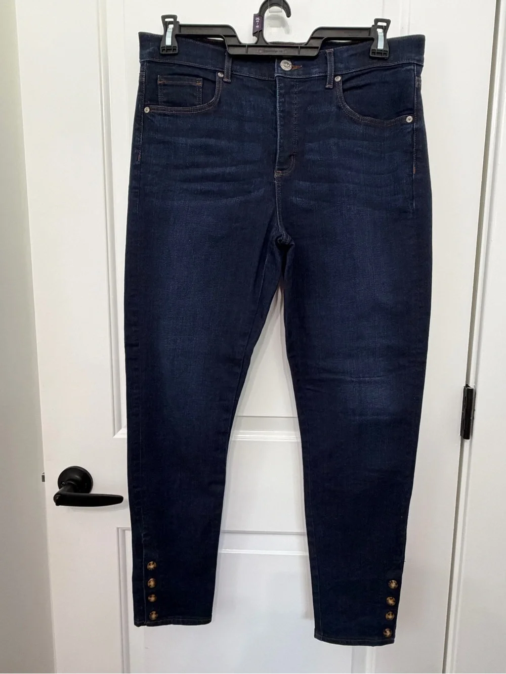 LOFT Made & Loved Dark Wash Skinny Jeans High Rise Faux Tortoise Button Hem